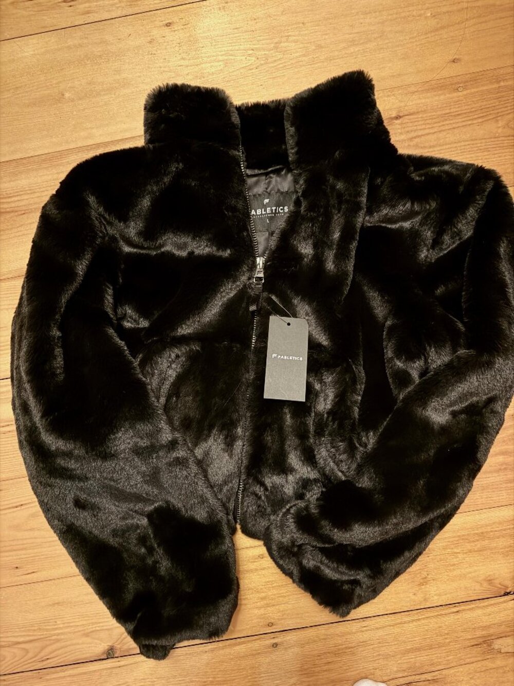 NWT Fabletics Faux Fur Cropped Zip Jacket, Black